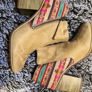 Ariat Aztec Print Suede Booties